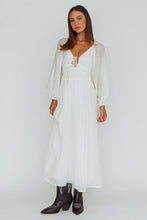 Load image into Gallery viewer, Carlota Balloon Sleeve Maxi Dress- White
