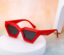 Load image into Gallery viewer, Sora Sunglasses
