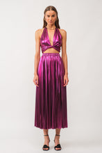 Load image into Gallery viewer, Metallic Pleated Maxi Skirt- Magenta
