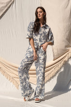 Load image into Gallery viewer, Lorenza Printed Pant Set
