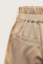 Load image into Gallery viewer, Tan Pleats Flowy Shorts
