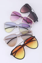 Load image into Gallery viewer, Piper Gradient Sunglasses
