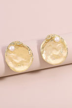 Load image into Gallery viewer, Athenas Pearl Earrings
