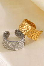 Load image into Gallery viewer, Kala Textured Ring Gold
