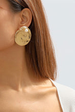 Load image into Gallery viewer, Athenas Pearl Earrings
