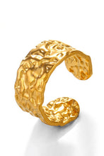 Load image into Gallery viewer, Kala Textured Ring Gold
