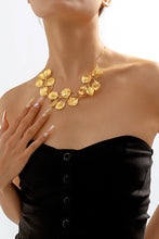 Load image into Gallery viewer, Vera Collar Necklace- Gold
