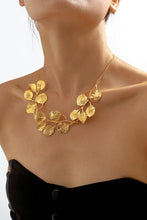 Load image into Gallery viewer, Vera Collar Necklace- Gold
