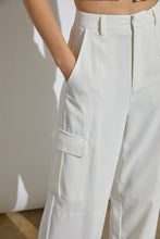 Load image into Gallery viewer, Cargo Wide Leg Pant- White
