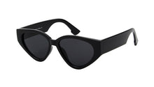 Load image into Gallery viewer, Tiana Sunglasses- Black/Black
