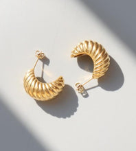 Load image into Gallery viewer, Croissant Earrings
