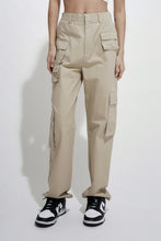 Load image into Gallery viewer, Woven Utility Cargo Pants- Tan
